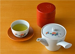 画像:お茶セット、グラス